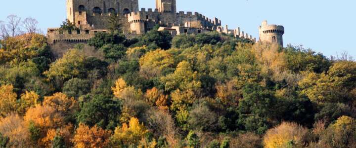 Ricostruzione del patrimonio storico nel Castello di Requesens in Catalogna