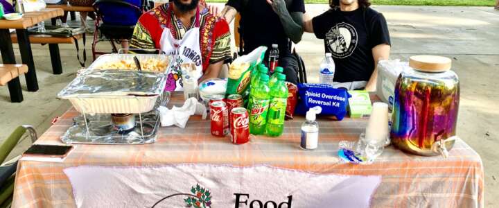Condividere il Cibo, Promuovere la Pace: Volontariato con “Food Not Bombs” a Helsinki