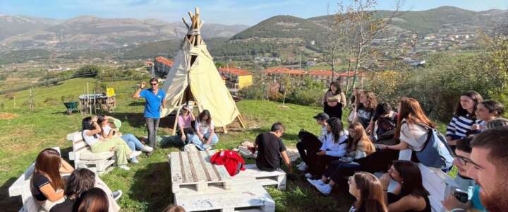 Volontariato in Campagna: Rigenerare un “Giardino Pedagogico” nell’Italia rurale